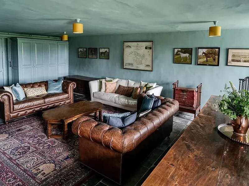 Combe House - Assisted Living in Woking, England photo 2