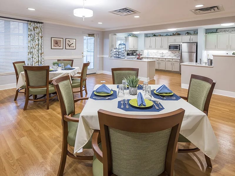 Artis Senior Living Of Bartlett - Assisted Living in Bartlett, IL photo 2