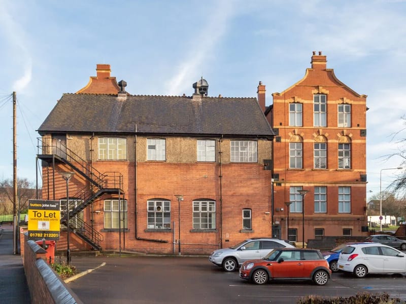 216 Lightwood Road - Assisted Living in Stoke-On-Trent, England photo 3