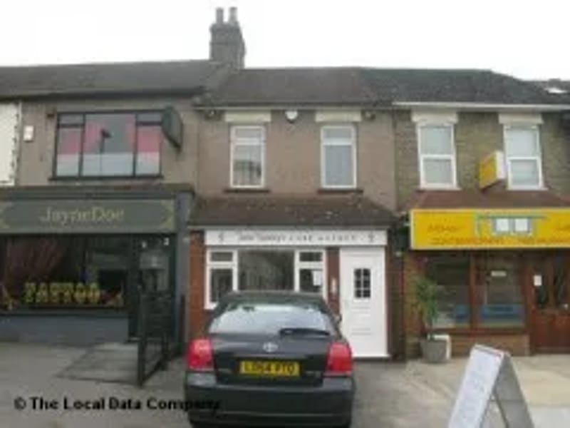 John Stanley Hornchurch - Nursing Home in Hornchurch, England photo 1