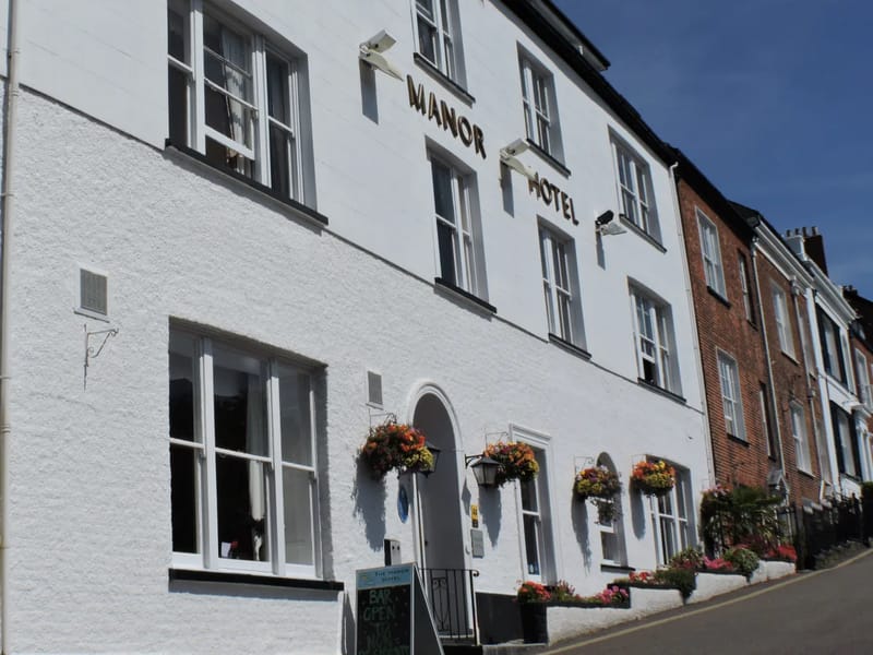 Manor Lodge Care Home - Assisted Living in Exmouth, England photo 4