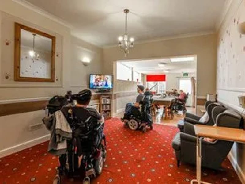 Millfield House - Nursing Home in Folkestone, England photo 2