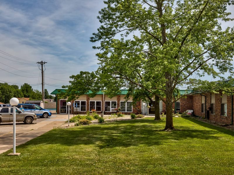 Cameron Nursing Center — Nursing Home, Cameron, MO · photo 3