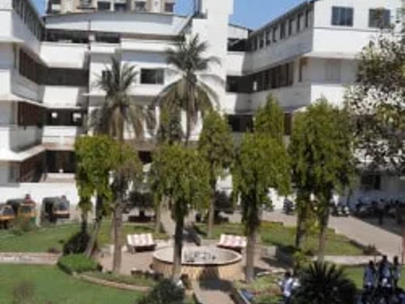 Shree Swami Atmanand Saraswati Ayurved Hospital in Surat, Gujarat photo 1