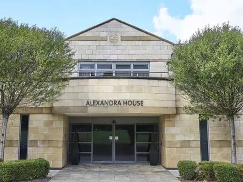 Alexandra House - Assisted Living in Plymouth, England photo 2