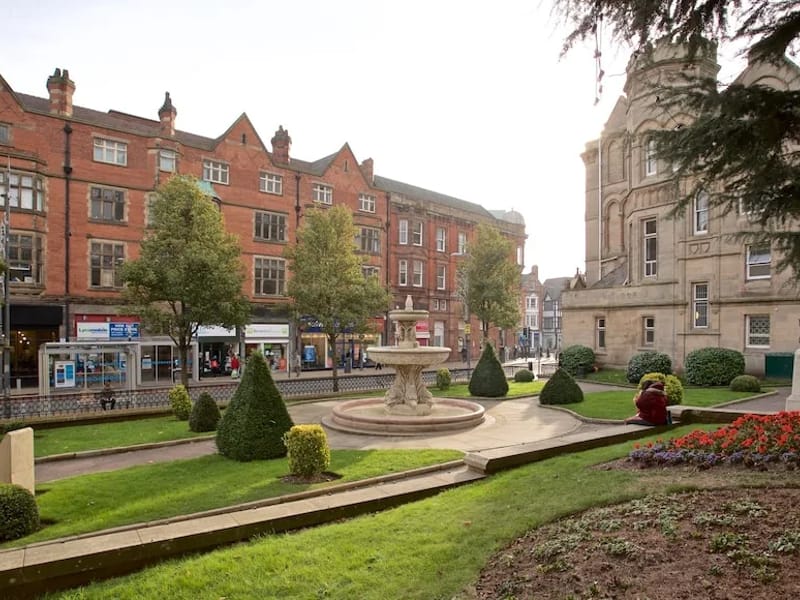 Redhouse in Wolverhampton, England photo 1