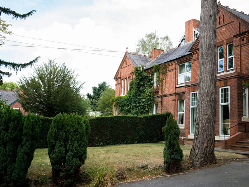 Arbour Lodge - Nursing Home in Wolverhampton, England photo 3