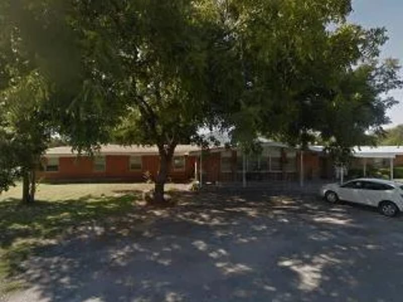 Lakeland Manor, Inc — Nursing Home, Ardmore, OK · photo 2