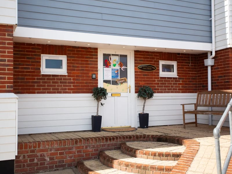 Hooklands Care Home - Nursing Home in Chichester, England photo 2