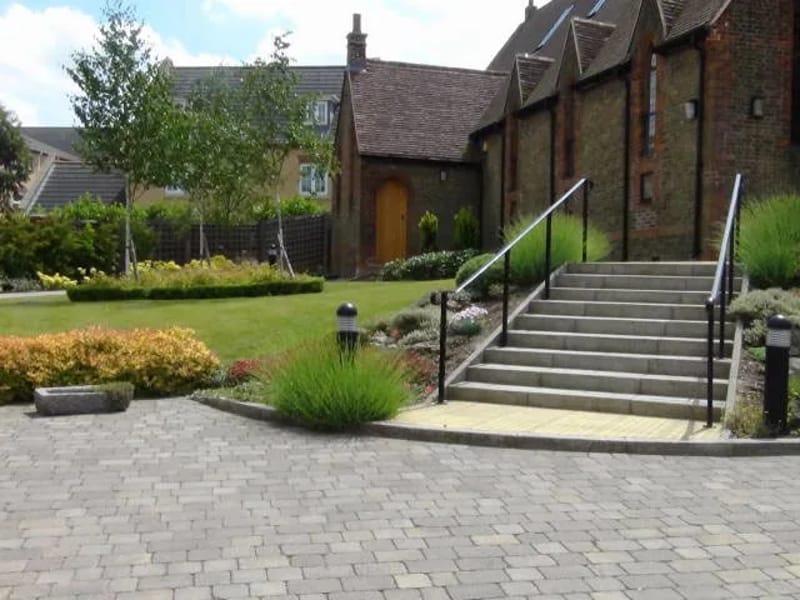 Primrose House - Assisted Living in Farnborough, England photo 2