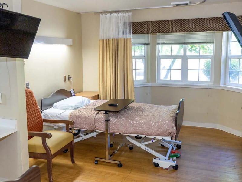 Belmont Terrace Nursing and Rehabilitation Center — Nursing Home, Florence, KY · photo 1