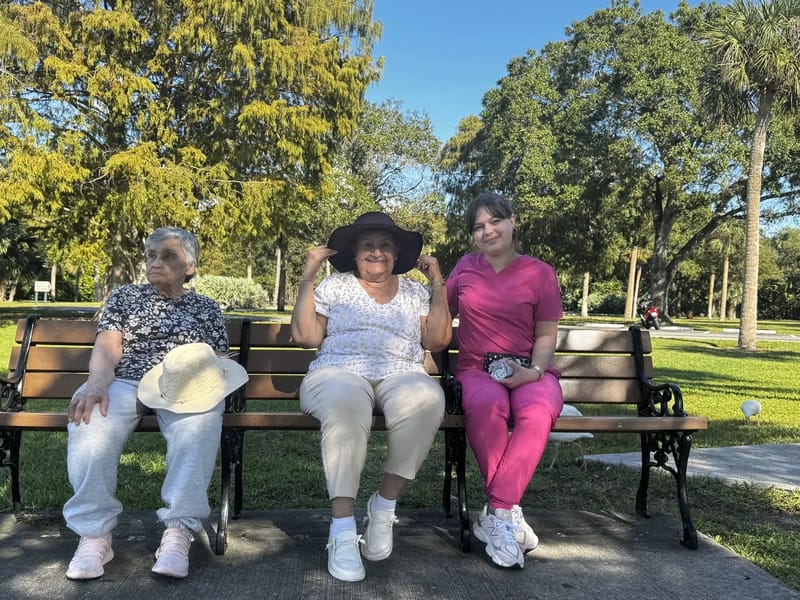 La Sonrisa Del Abuelo LLC - Adult Day Care in OAKLAND PARK, FL photo 3