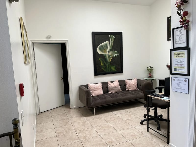 Dorsett Senior Manor - Assisted Living in Huntington Beach, CA photo 2