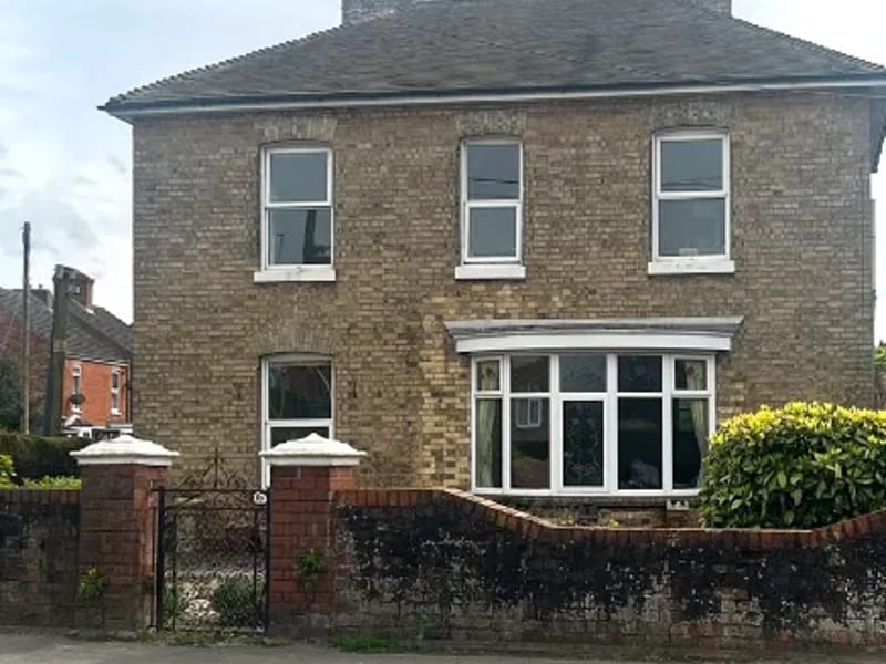 Chimneys Care Home - Nursing Home in Alford, England photo 1
