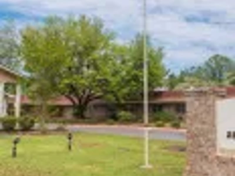 Elba Nursing and Rehabilitation Center, LLC — Nursing Home, Elba, AL · photo 3