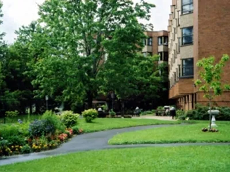 Extendicare/West End Villa - Nursing Home in Ottawa, ON photo 3
