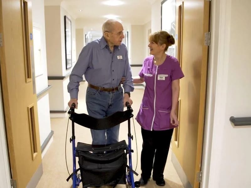 Bishops Manor - Assisted Living in Sutton Coldfield, England photo 3