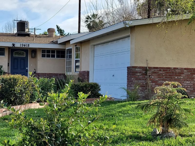Assisted Senior Care Facility - Assisted Living in Reseda, CA photo 2
