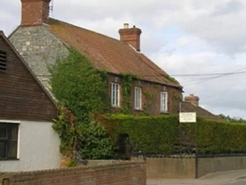 Woodlands Farmhouse - Assisted Living in Taunton, England photo 2