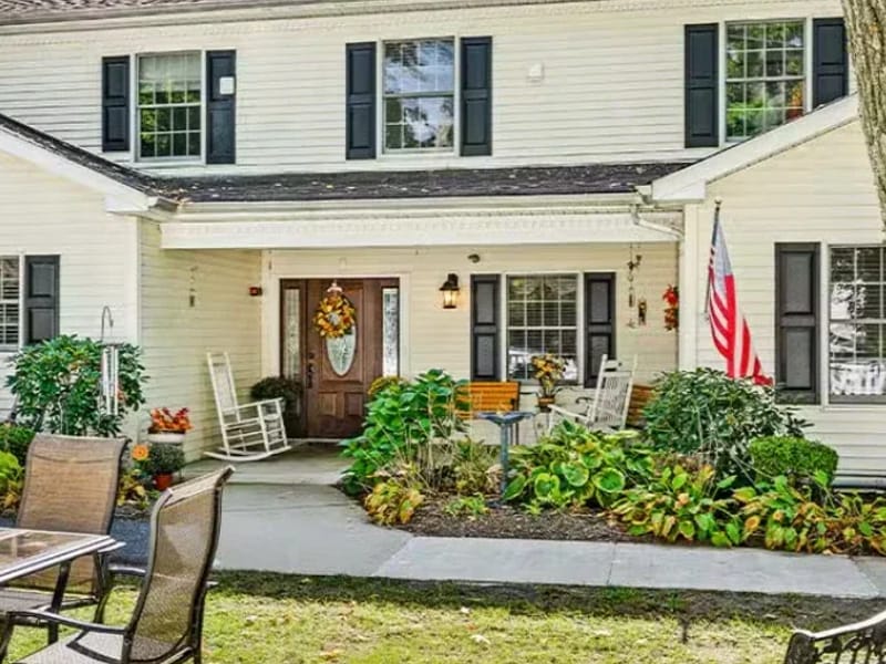 Fox Trail Memory Care Living Hillsdale West - Nursing Home in Hillsdale, NJ photo 2