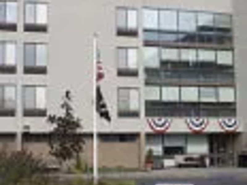 Birchwood Rehabilitation and Healthcare Center - Nursing Home in Cranford, NJ photo 2