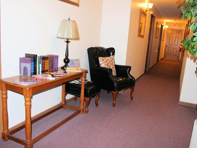 Bristol Manor Of Buffalo - Assisted Living in Buffalo, MO photo 3