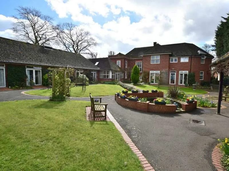 Cheviot Nursing Home - Nursing Home in Colchester, England photo 1
