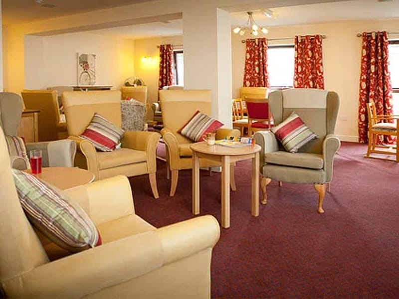 Cotswold House Care Home - Nursing Home in Stroud, England photo 3