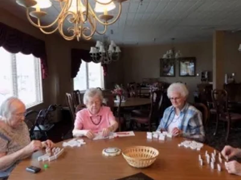 Woodland Manor - Assisted Living in Fairmont, MN photo 2