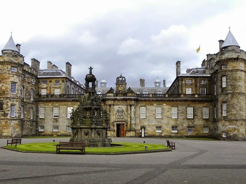 Holyrood House - Nursing Home in Knottingley, England photo 1