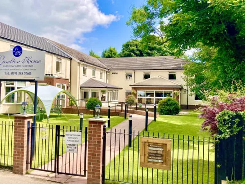 Lambton House - Nursing Home in Houghton Le Spring, England photo 3
