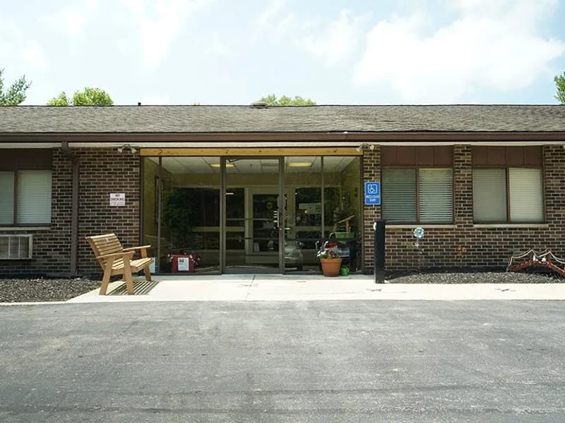 Country Club Center V, Inc - Nursing Home in Delaware, OH photo 3