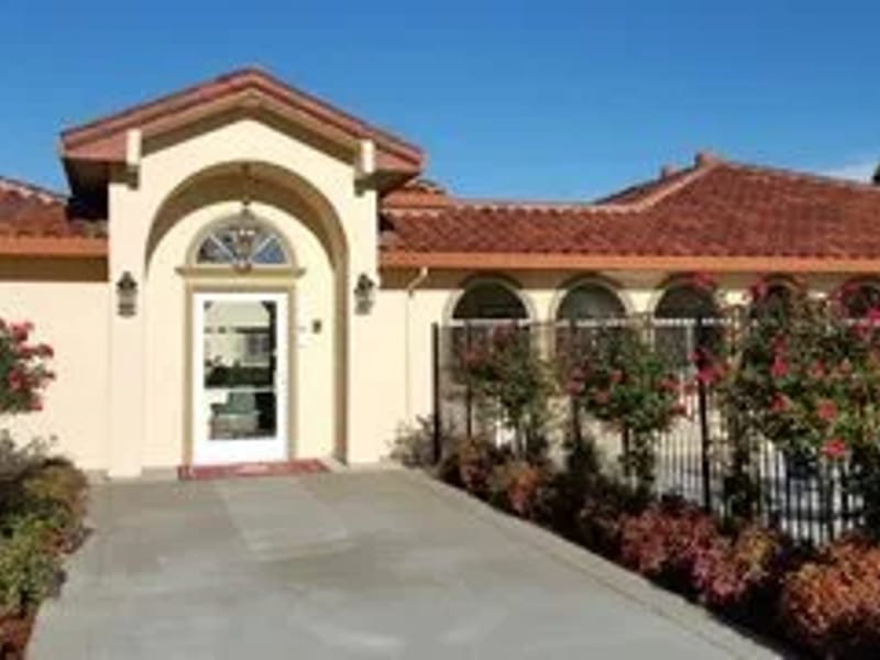 Janet'S Residential Facility For The Elderly - Assisted Living in San Francisco, CA photo 3