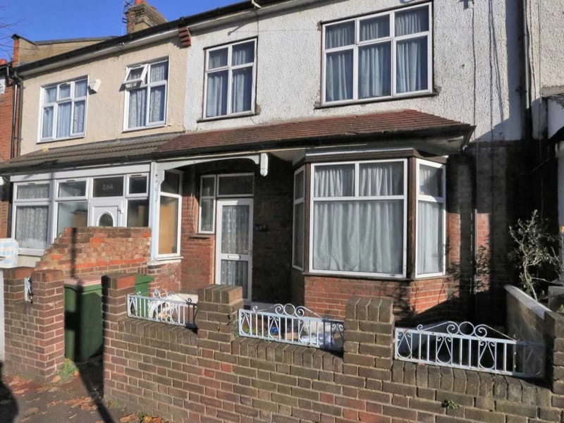 1 Sheringham Avenue - Assisted Living in London, England photo 2