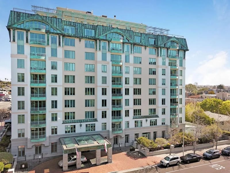 Chateau Sabelle - Assisted Living in San Mateo, CA photo 2