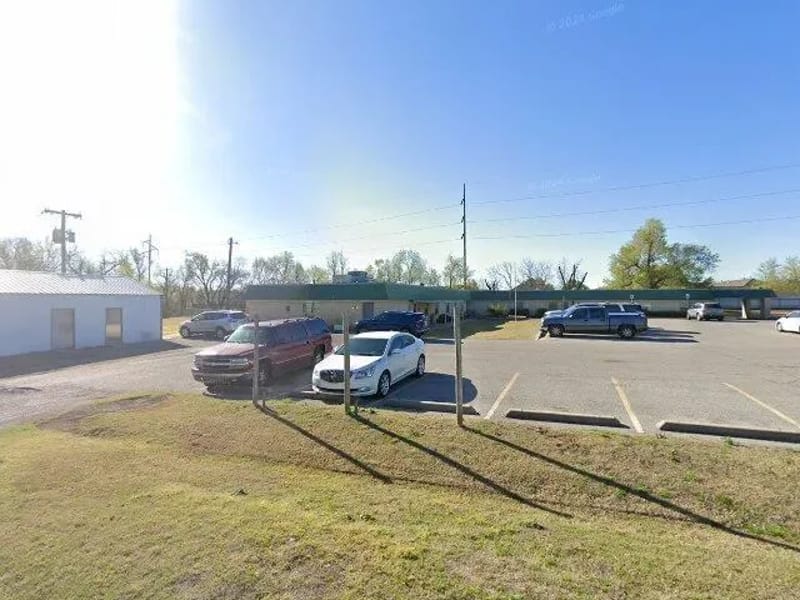 Mid-Del Skilled Nursing and Therapy — Nursing Home, Del City, OK · photo 1