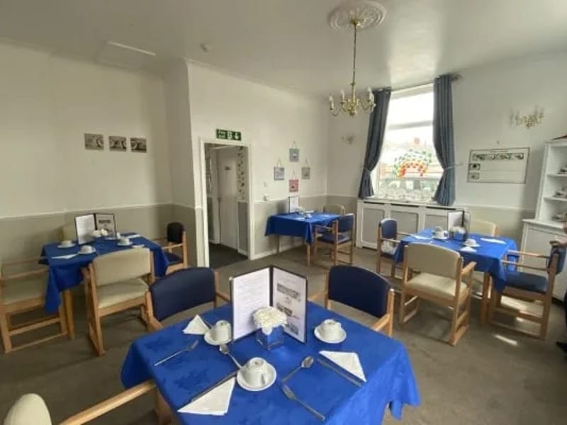 Oak Lodge in Darlington, England photo 1