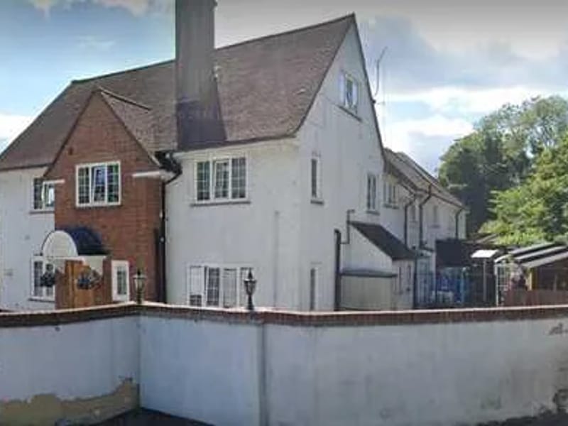 Bolters Corner Nursing Home - Nursing Home in Banstead, England photo 2
