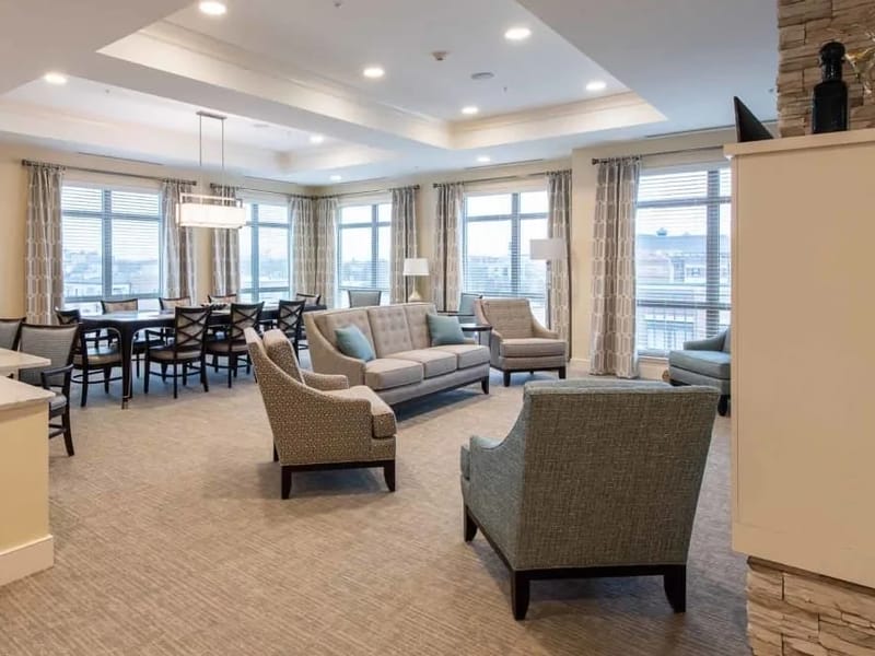 Artis Senior Living Of Lakeview - Assisted Living in Chicago, IL photo 3