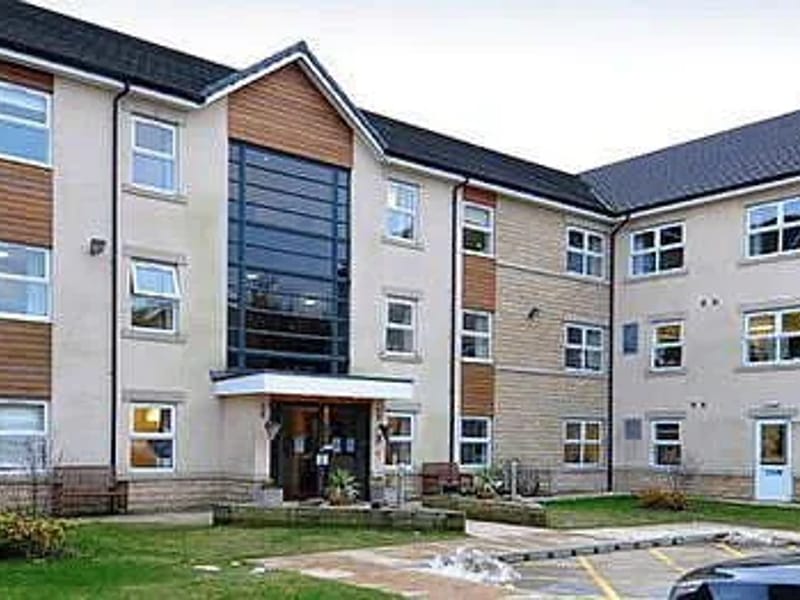 Cooper House Care Home - Assisted Living in Bradford, England photo 2