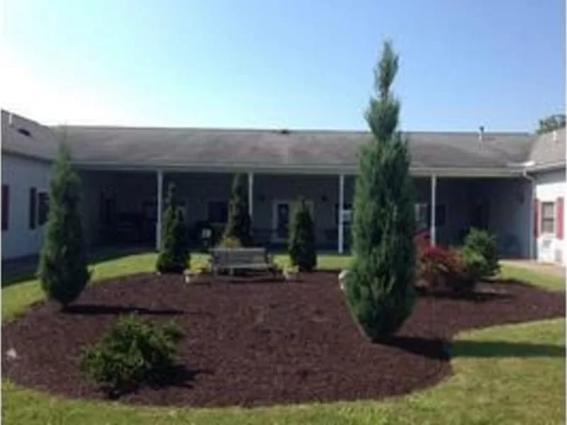 Hillside Manor Personal Care Home - Assisted Living in Uniontown, PA photo 3