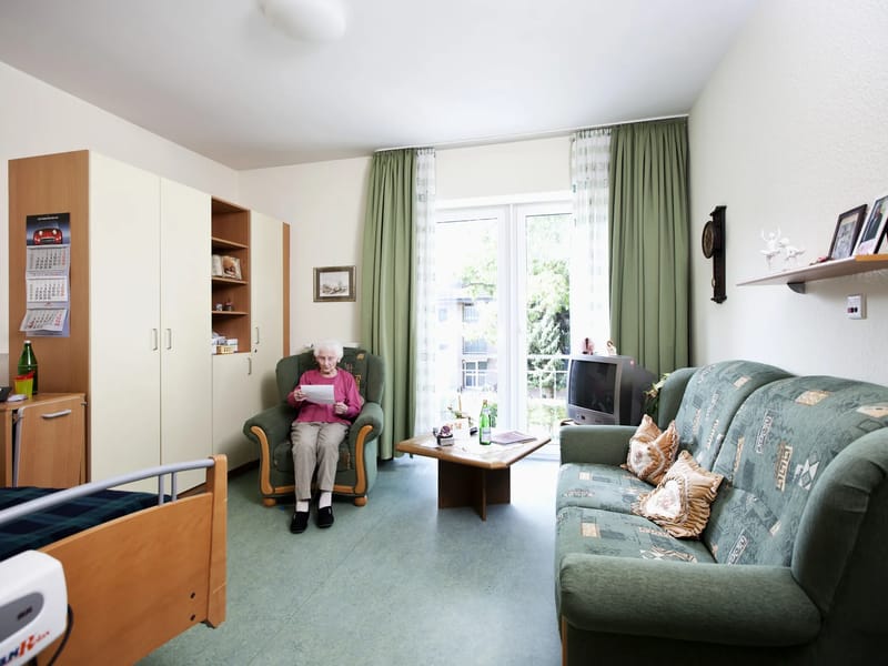 AWOcura gGmbH / Seniorenzentrum Vierlinden - Pflegeheim in Duisburg, Nordrhein-Westfalen photo 2