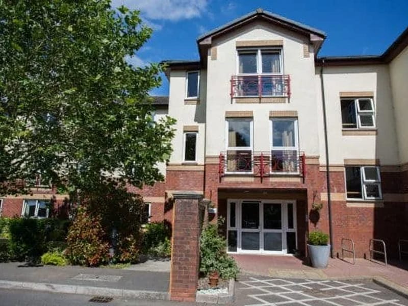 Knights' Grove Care Home in Southampton, England photo 2