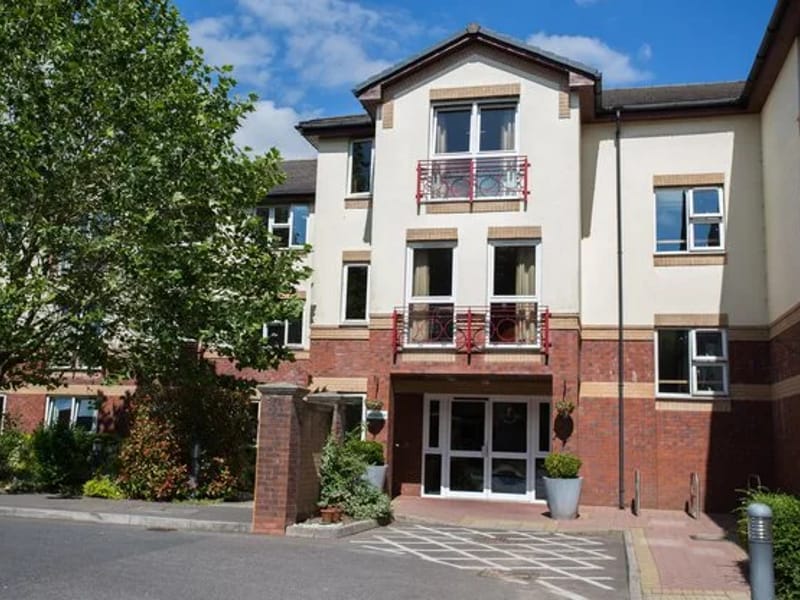 Knights' Grove Care Home in Southampton, England photo 3