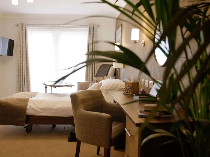 West Hill Care Home - Nursing Home in Dartford, England photo 2