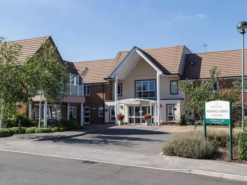 Marnel Lodge Care Home - Nursing Home in Basingstoke, England photo 2