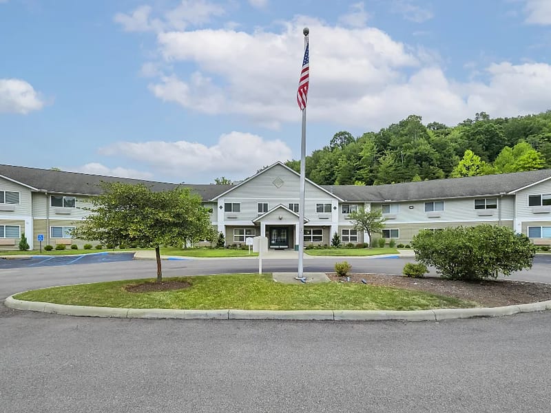 Brookdale Charleston Gardens (Alr/Alz) - Assisted Living in Charleston, WV photo 3