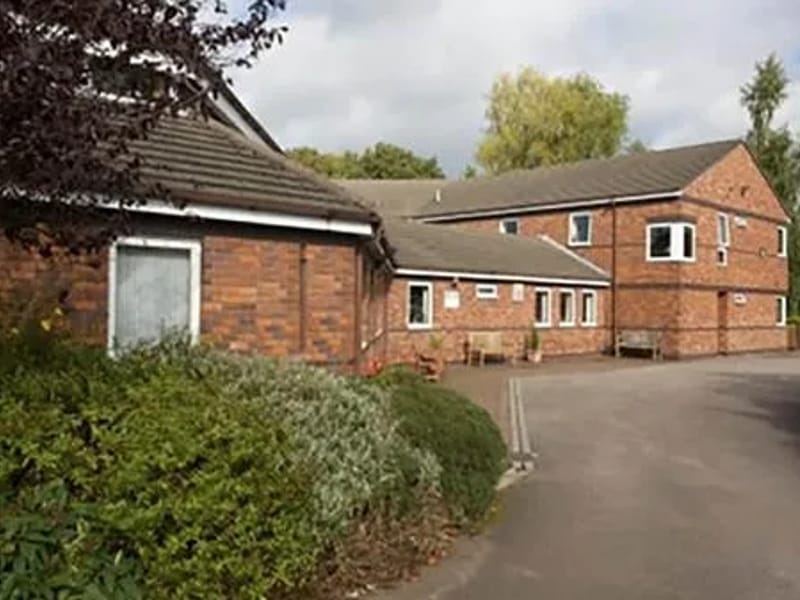 Parklands Residential Care Home - Assisted Living in Stockport, England photo 2