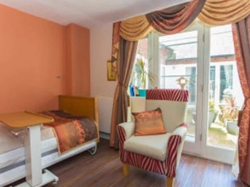 Tutnall Hall Care Home - Nursing Home in Bromsgrove, England photo 2