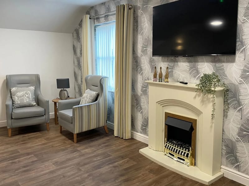 Laurel Bank Care Home - Nursing Home in Bradford, England photo 5